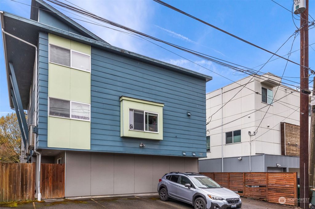 Photo of 9420 35th Avenue SW #B, Seattle, WA 98126 (MLS # 2212331)