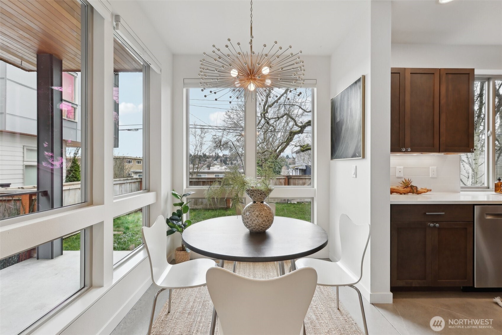 3252 14th Ave W