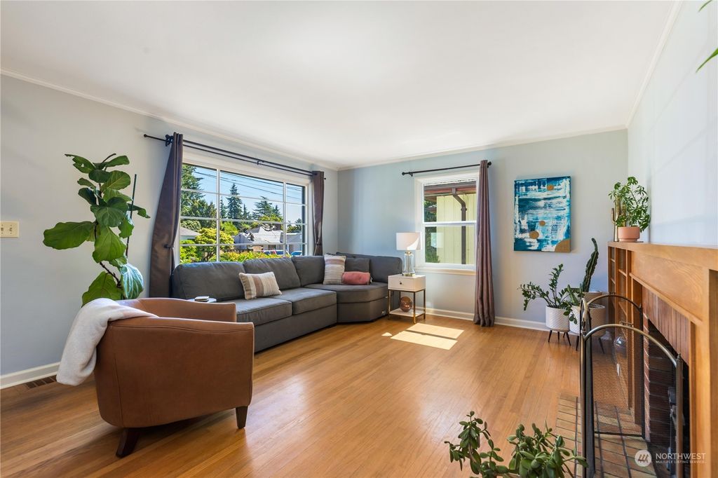 Photo of 11039 Dayton Avenue N, Seattle, WA 98133 (MLS # 2280576)