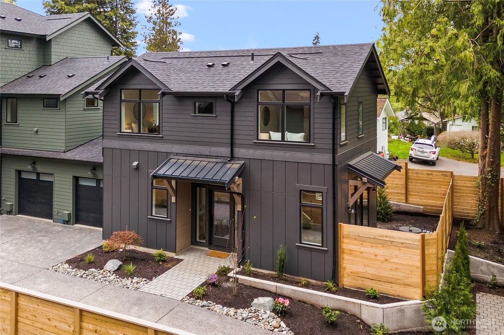 Photo of 3020 NE 95th St St #B, Seattle, WA 98115 (MLS # 2513034)