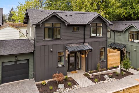 Photo of 3020 NE 95th St St #B, Seattle, WA 98115 (MLS # 2513034)