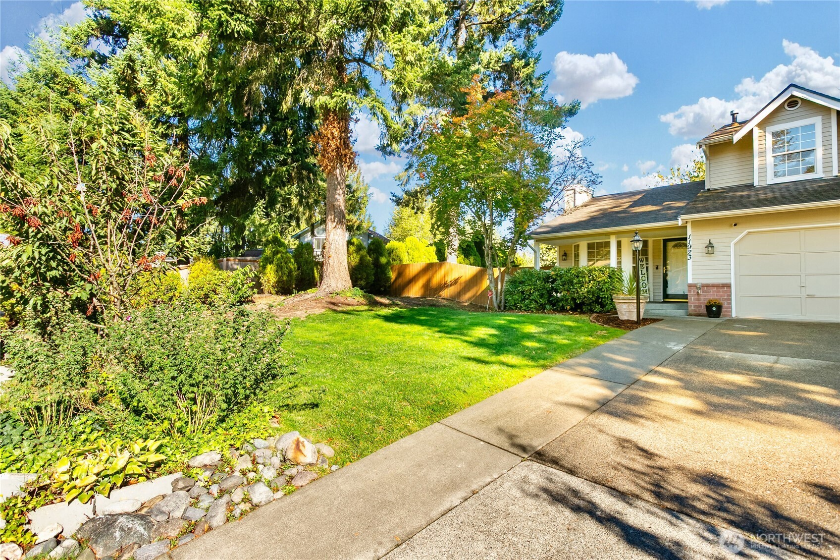 11923 207th Avenue E