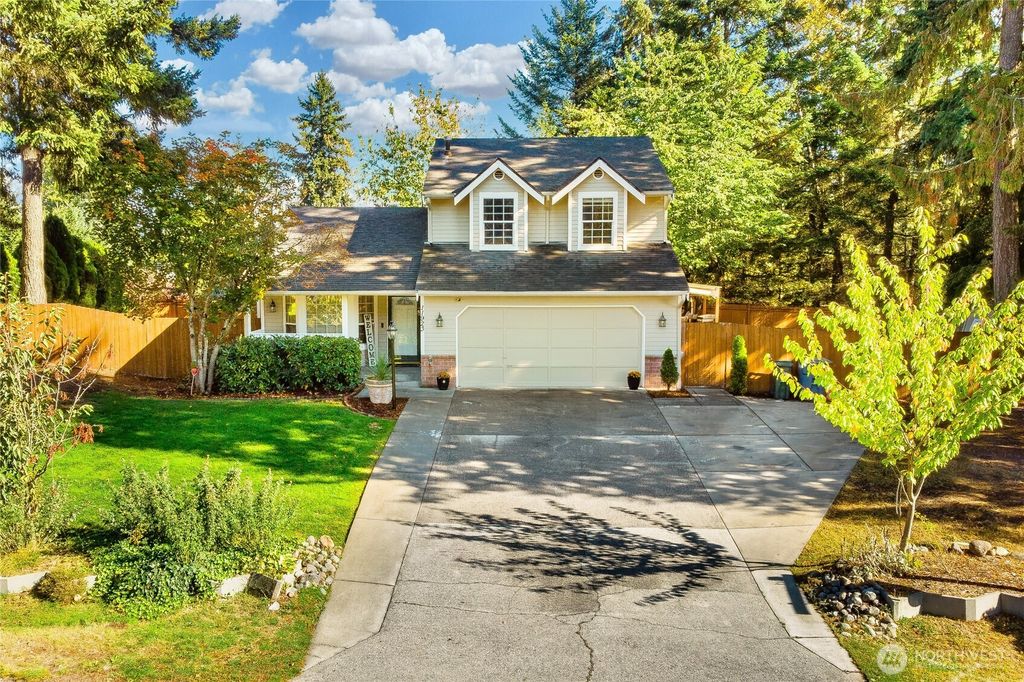 Photo of 11923 207th Avenue E, Bonney Lake, WA 98391 (MLS # 2487876)