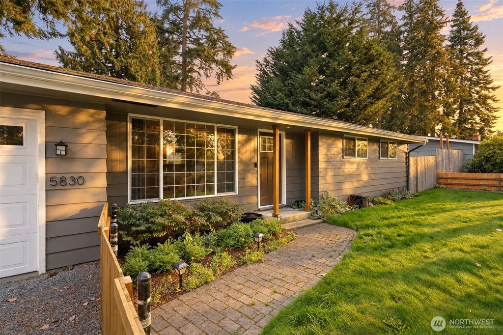 Photo of 5830 176th Street SW, Lynnwood, WA 98037 (MLS # 2592059)