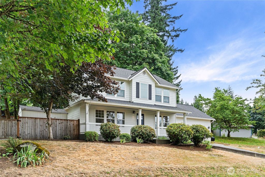 Photo of 15420 3rd Avenue NE, Duvall, WA 98019 (MLS # 2407090)