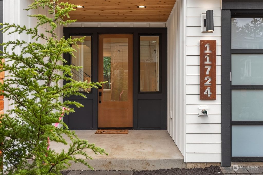 Photo of 11724 82nd Avenue NE #D, Kirkland, WA 98034 (MLS # 2321534)
