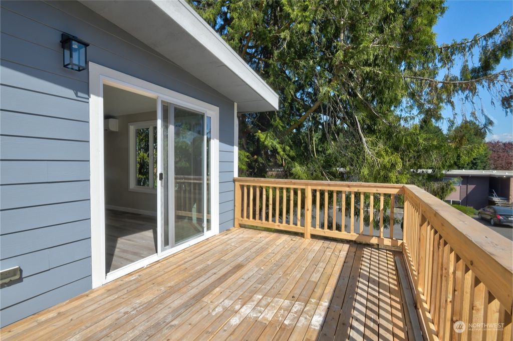 Photo of 2727 S 125 Street, Seattle, WA 98168 (MLS # 2242421)