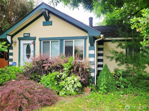 621 S 2nd Street Toledo WA 98591