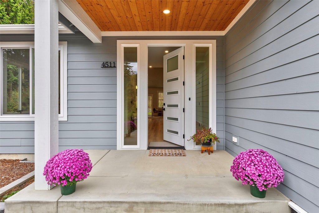 Photo of 4511 Trail Crest Drive, Port Townsend, WA 98368 (MLS # 2595461)