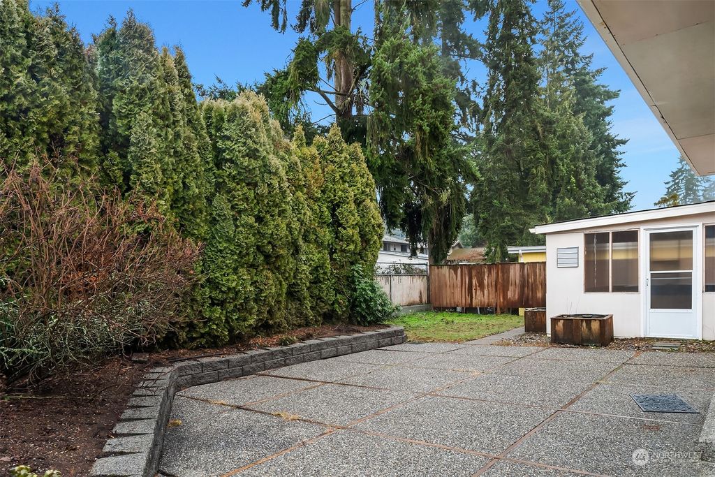 Photo of 23401 66th Avenue W, Mountlake Terrace, WA 98043 (MLS # 2192819)