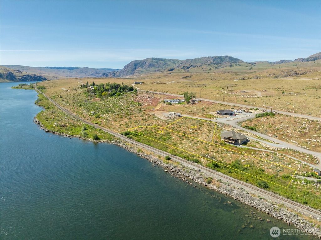 Photo of 6 Boulder Loop, Pateros, WA 98846 (MLS # 2476391)