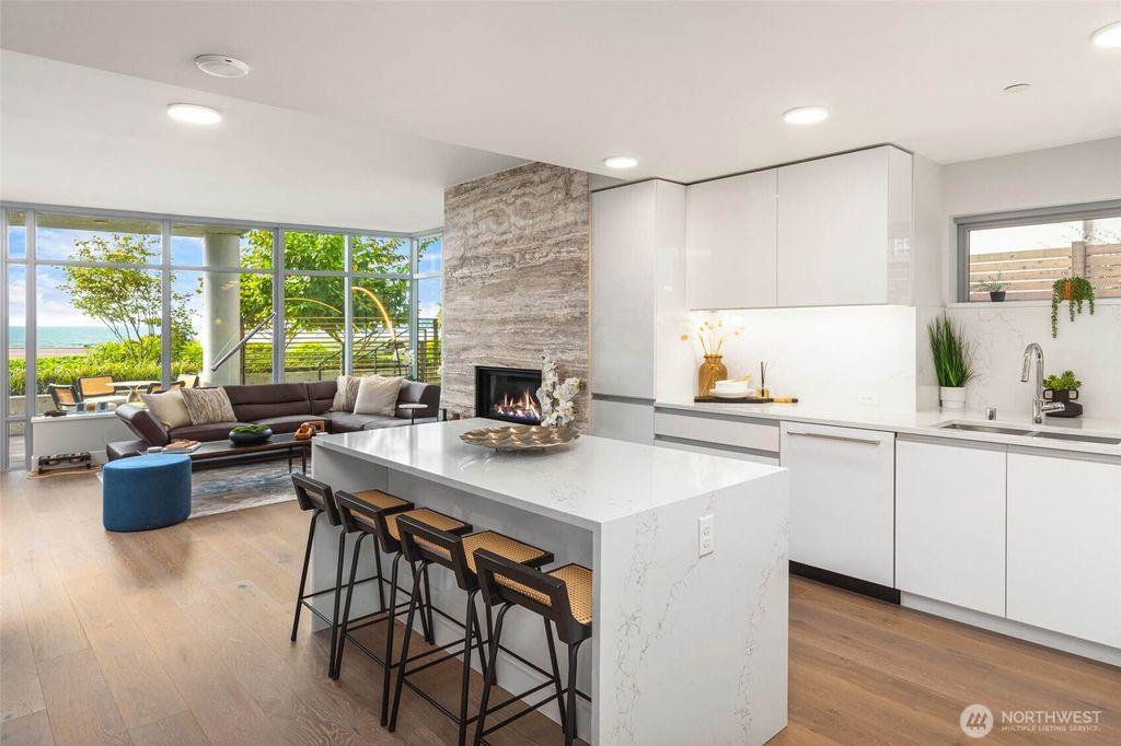 Photo of 1250 Alki Avenue SW #1B, Seattle, WA 98116 (MLS # 2398694)