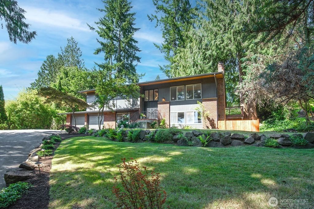 Photo of 13512 106th Drive SE, Snohomish, WA 98296 (MLS # 2403729)