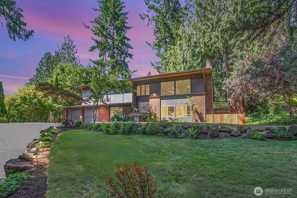 Photo of 13512 106th Drive SE, Snohomish, WA 98296 (MLS # 2403729)