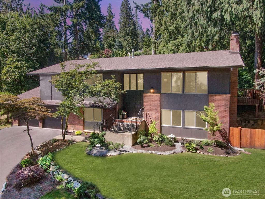 Photo of 13512 106th Drive SE, Snohomish, WA 98296 (MLS # 2403729)