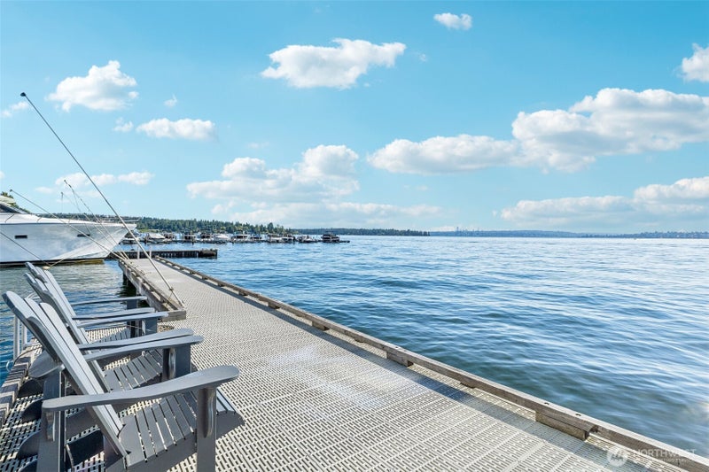 6421 Lake Washington Boulevard NE 301