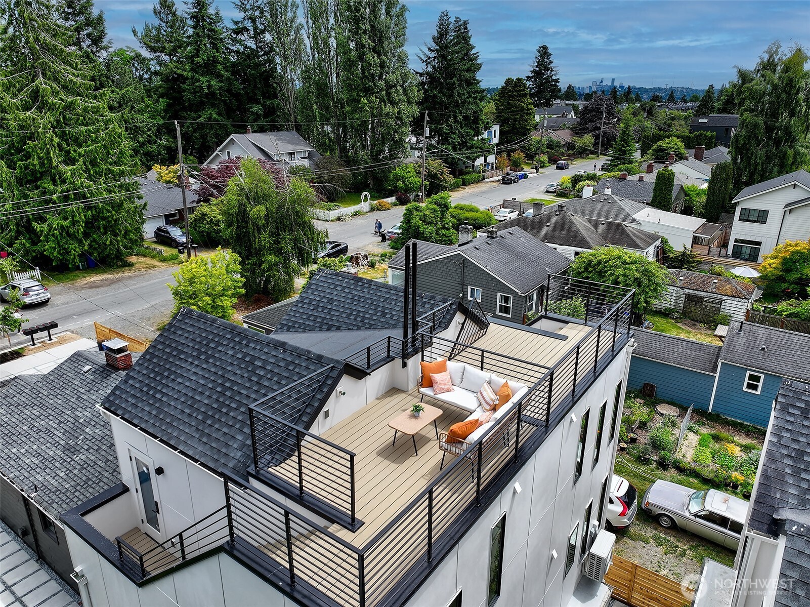 Seattle, Washington 98117, United States, 2 Bedrooms Bedrooms, ,3 BathroomsBathrooms,Residential,Active,176611