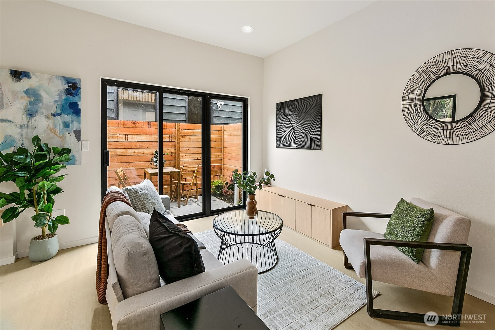 Seattle, Washington 98117, United States, 2 Bedrooms Bedrooms, ,3 BathroomsBathrooms,Residential,Active,176611