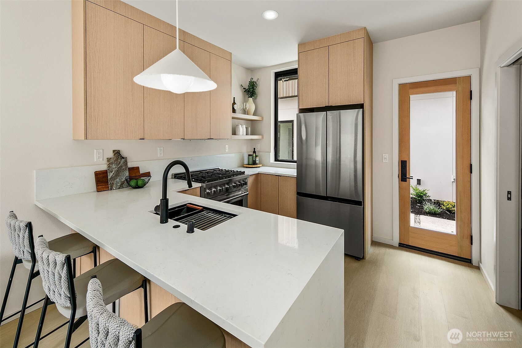 Seattle, Washington 98117, United States, 2 Bedrooms Bedrooms, ,3 BathroomsBathrooms,Residential,Active,176611