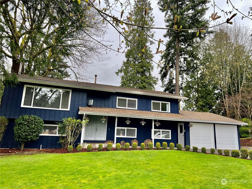 Photo of 10558 NE 122nd Street, Kirkland, WA 98034 (MLS # 2215438)