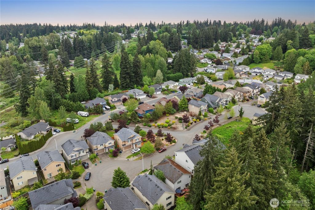Photo of 1316 216th Street SW, Lynnwood, WA 98036 (MLS # 2495789)