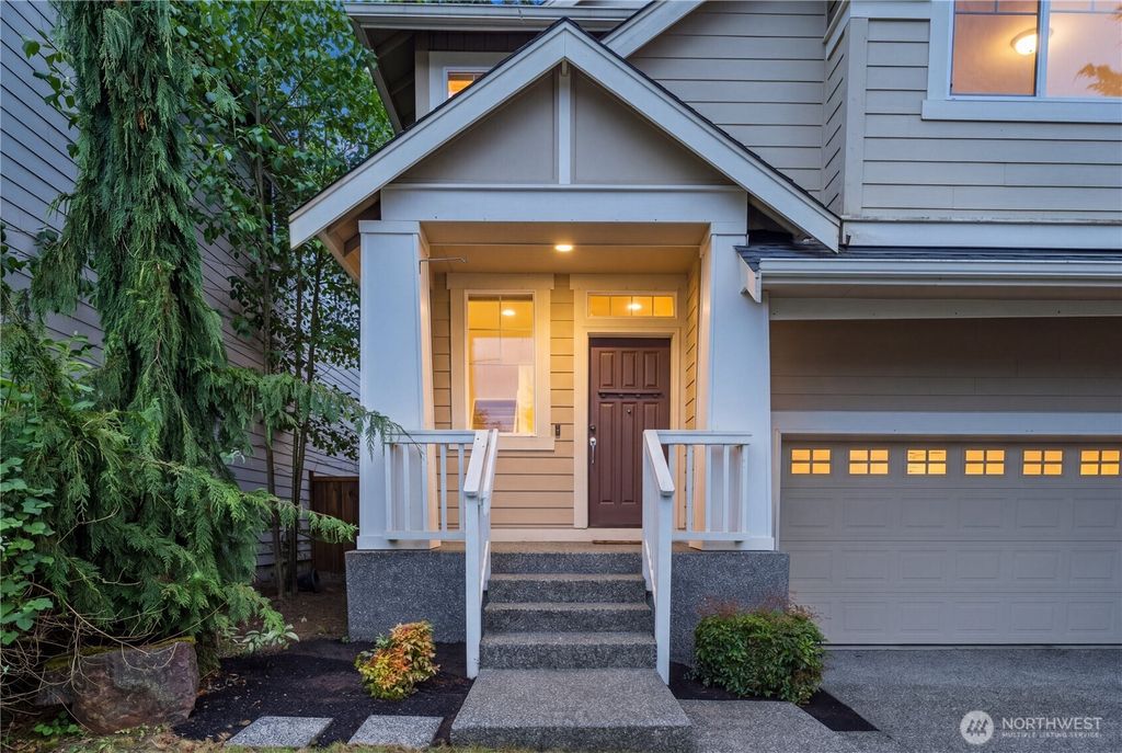 Photo of 1316 216th Street SW, Lynnwood, WA 98036 (MLS # 2495789)