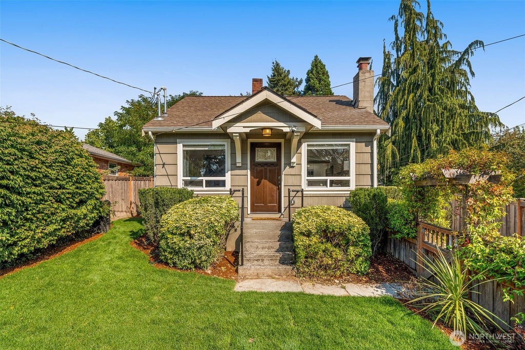 Photo of 10530 Ashworth Avenue N, Seattle, WA 98133 (MLS # 2573137)