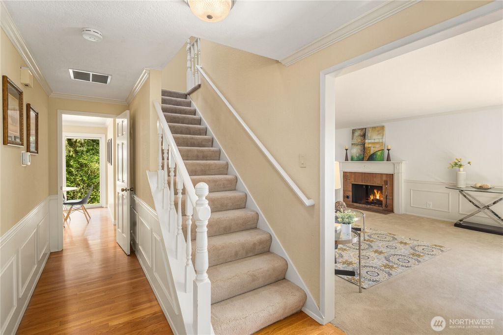 Photo of 19817 183rd Place NE, Woodinville, WA 98077 (MLS # 2371564)