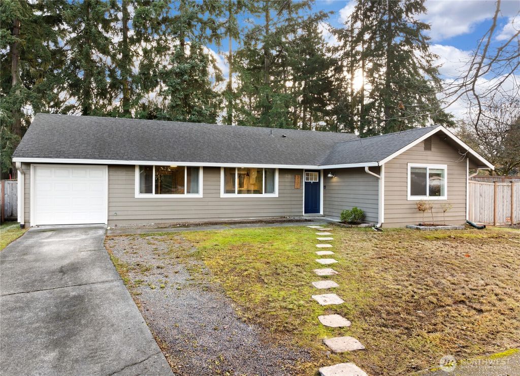 Photo of 5702 N 39th Street, Tacoma, WA 98407 (MLS # 2456423)