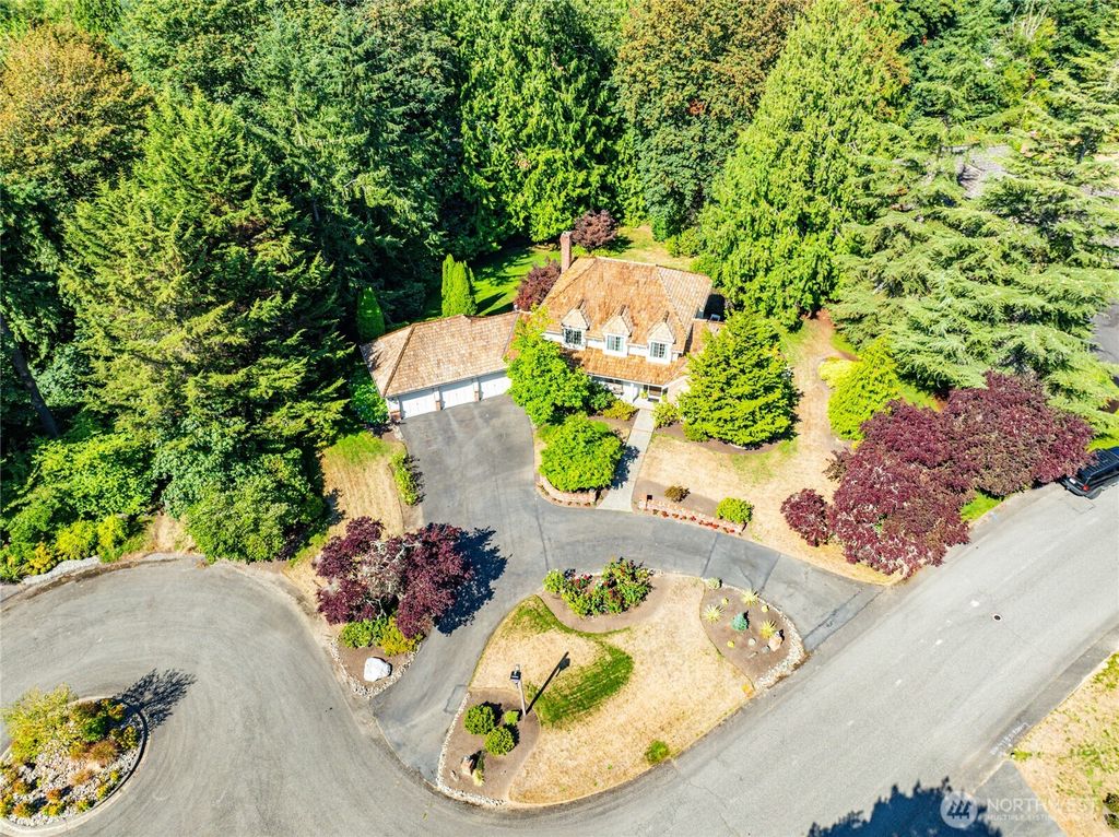 Photo of 6701 214th Avenue NE, Redmond, WA 98053 (MLS # 2422882)