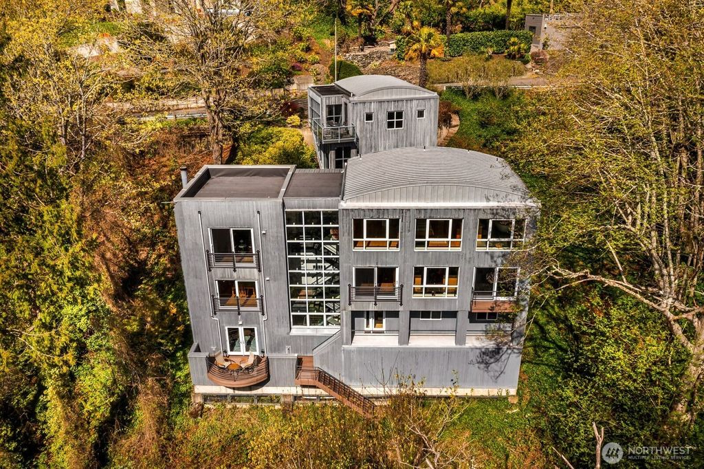 Photo of 10405 47th Avenue SW, Seattle, WA 98146 (MLS # 2356826)