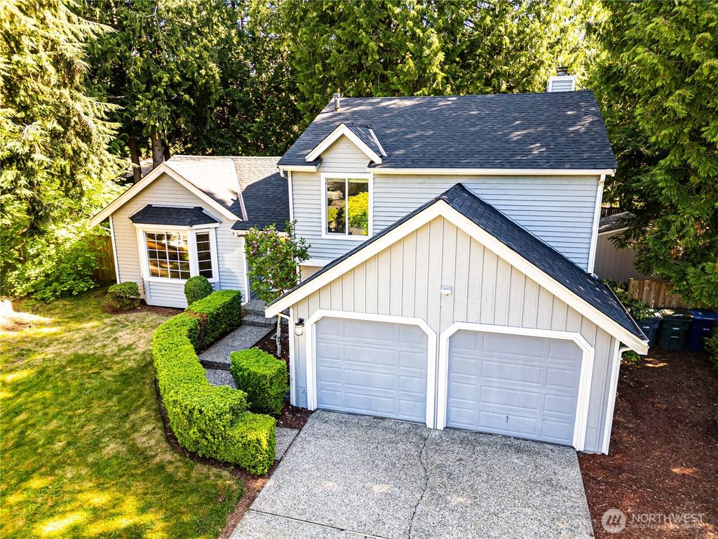 Photo of 22039 NE 15th Street, Sammamish, WA 98074 (MLS # 2518779)