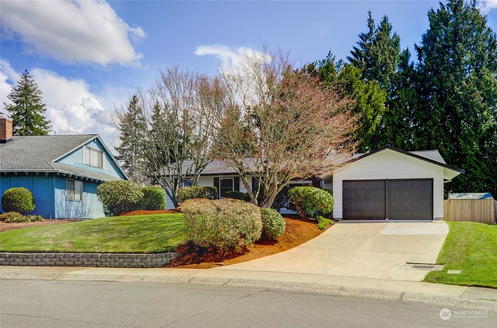 Photo of 13604 116th Place NE, Kirkland, WA 98034 (MLS # 2047695)