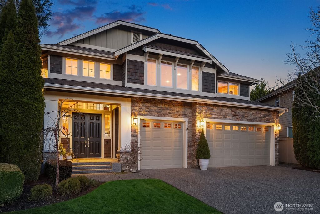 Photo of 27548 SE 28th Court, Sammamish, WA 98075 (MLS # 2483542)