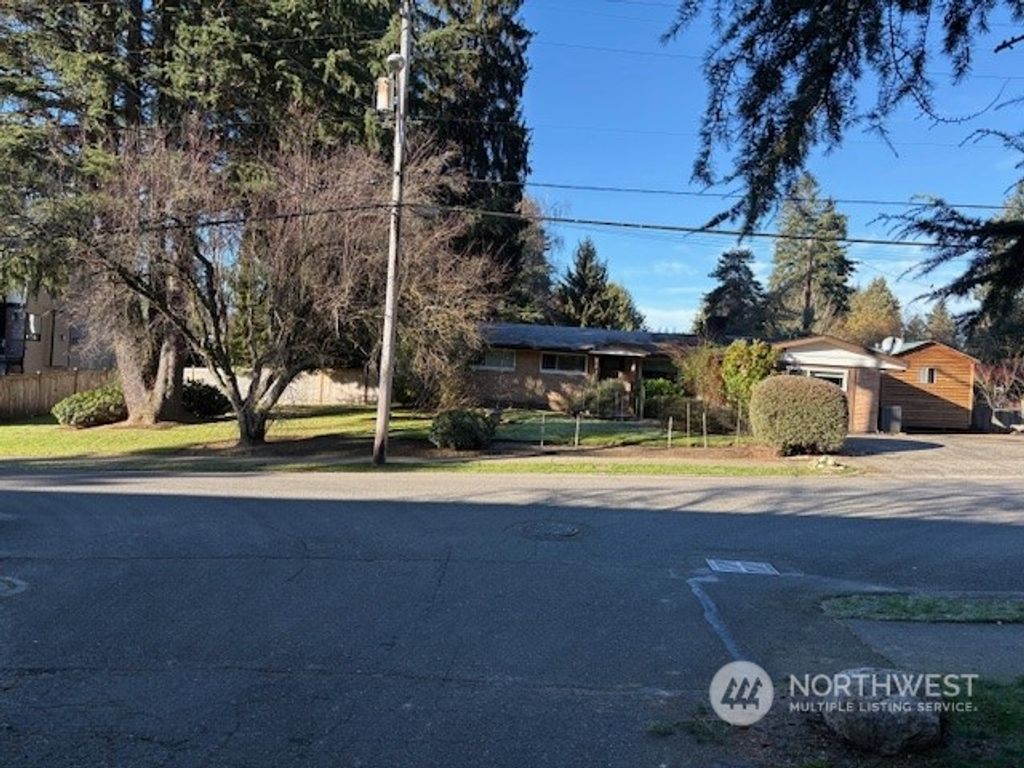 Photo of 18625 103 Avenue NE, Bothell, WA 98011 (MLS # 2330755)