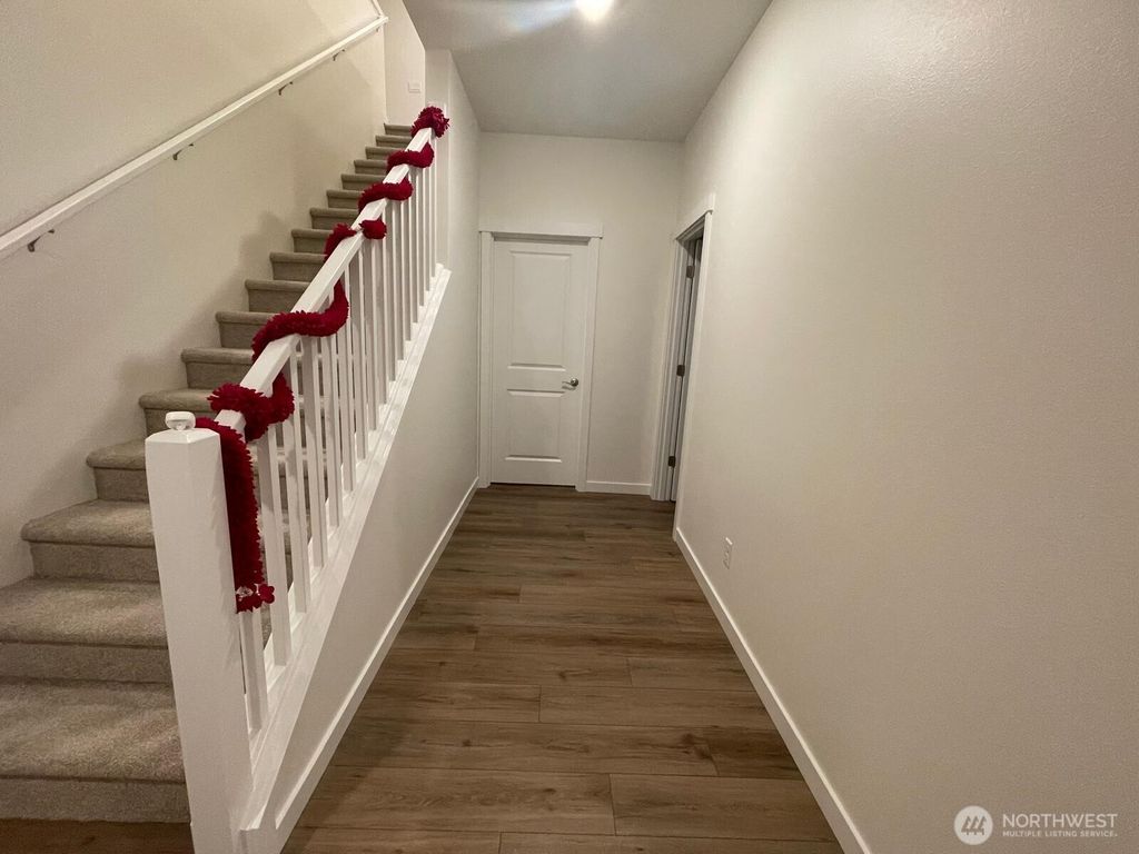 Photo of 5103 88th Dr NE Dr, Marysville, WA 98270 (MLS # 2476030)