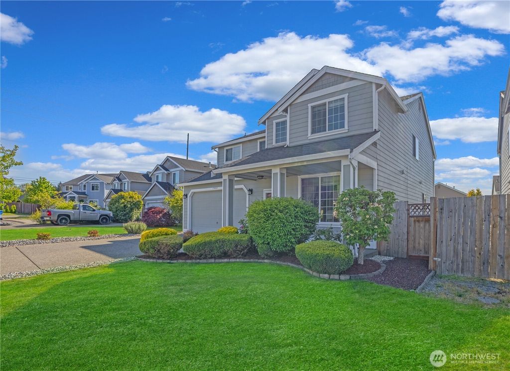 Photo of 17422 90th Avenue E, Puyallup, WA 98375 (MLS # 2502099)