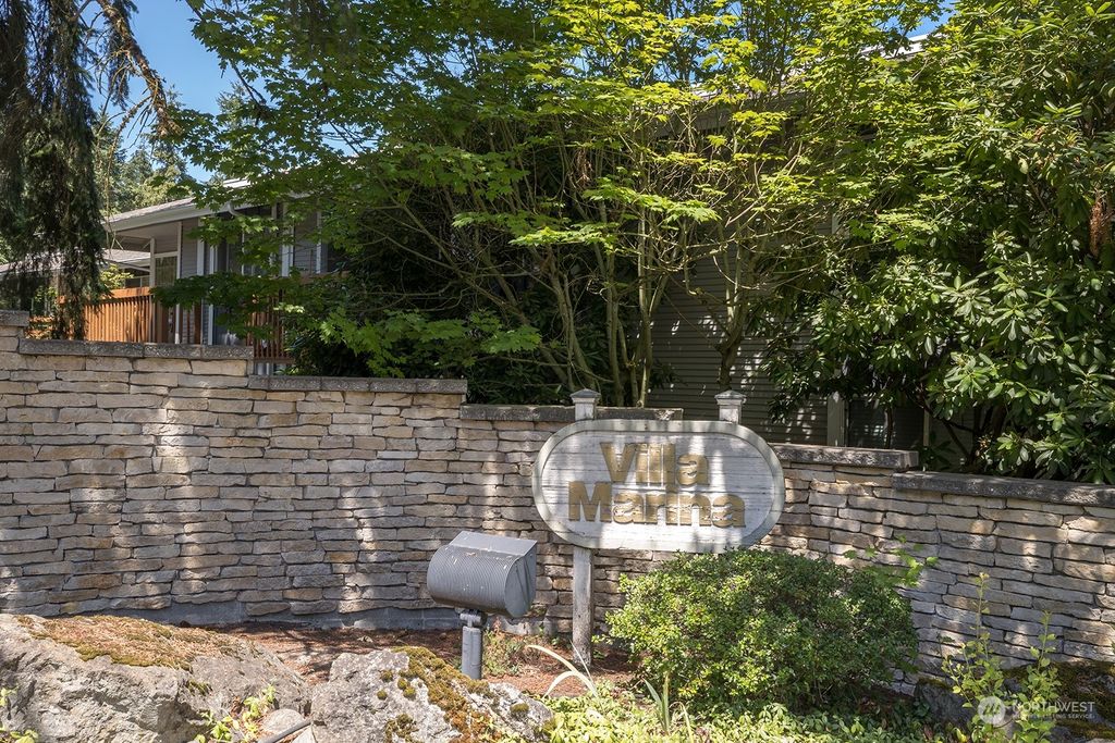 Photo of 17112 NE 45th Street #54, Redmond, WA 98052 (MLS # 2281222)