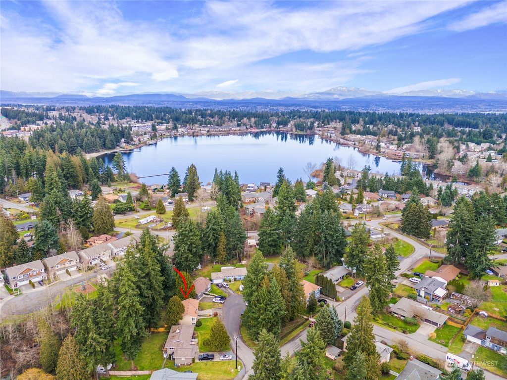 Photo of 1133 121st Place SE, Everett, WA 98208 (MLS # 2203648)