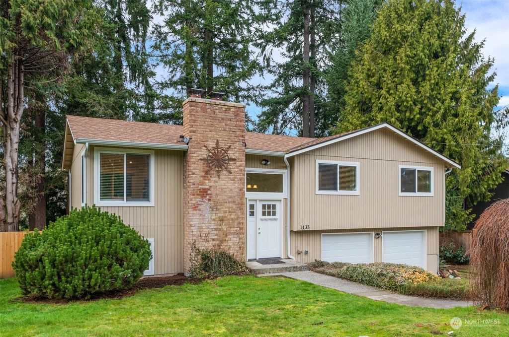 Photo of 1133 121st Place SE, Everett, WA 98208 (MLS # 2203648)