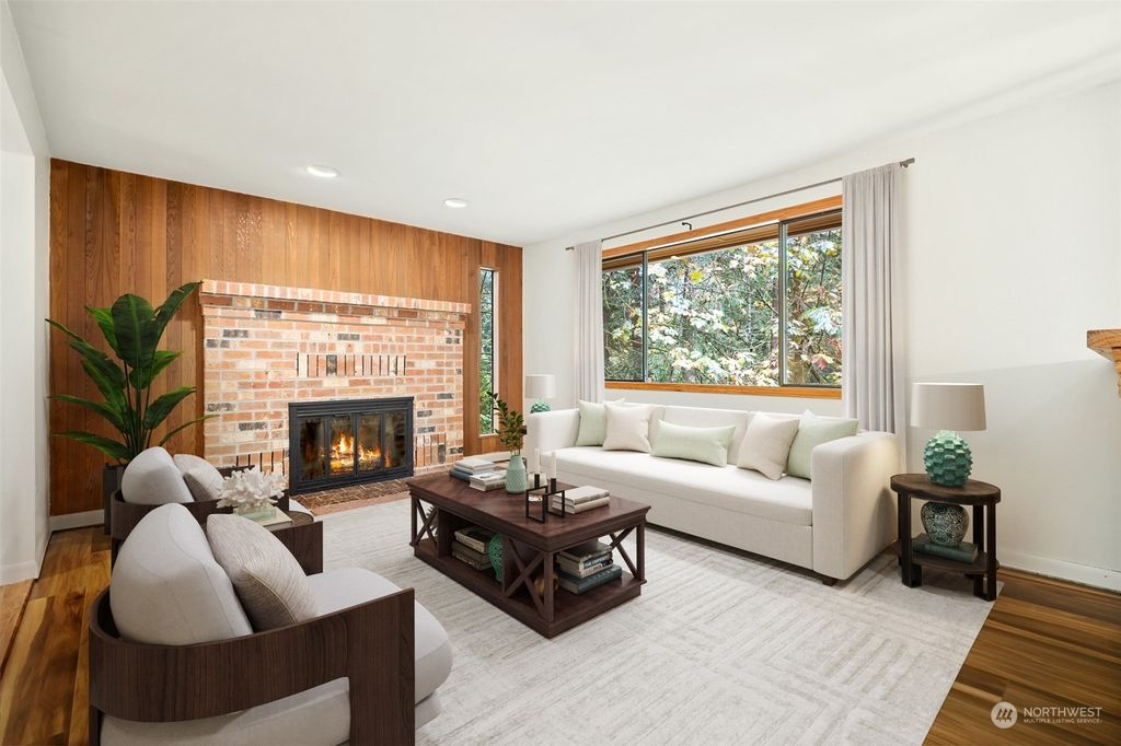 Photo of 14710 255th Avenue SE, Issaquah, WA 98027 (MLS # 2038608)