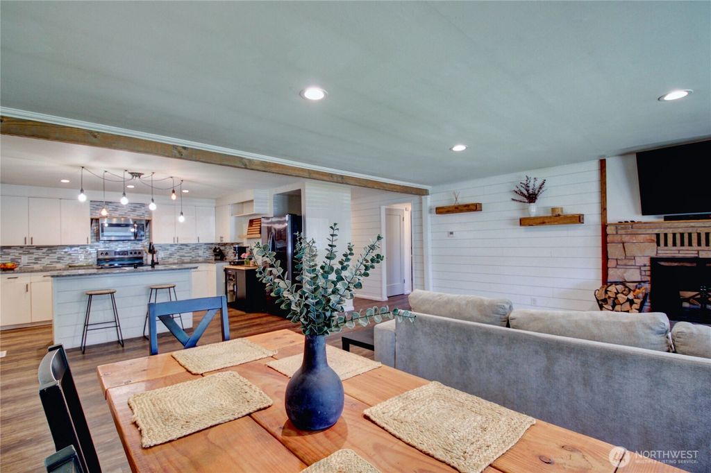 Photo of 348 NE Harvest Drive, Oak Harbor, WA 98277 (MLS # 2521356)