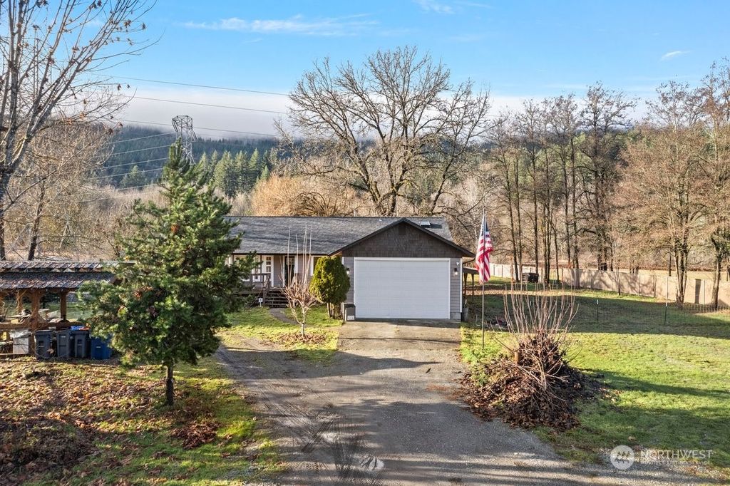 Photo of 22604 State Rte 530, Darrington, WA 98241 (MLS # 2184059)