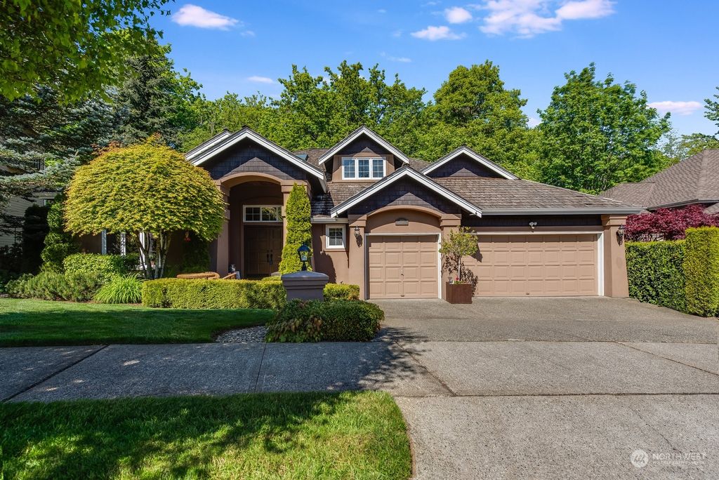 Photo of 5571 178 Avenue SE, Bellevue, WA 98006 (MLS # 2236373)