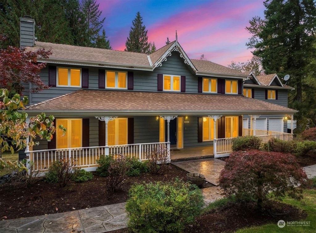 Photo of 20221 236th Avenue NE, Woodinville, WA 98077 (MLS # 2184382)