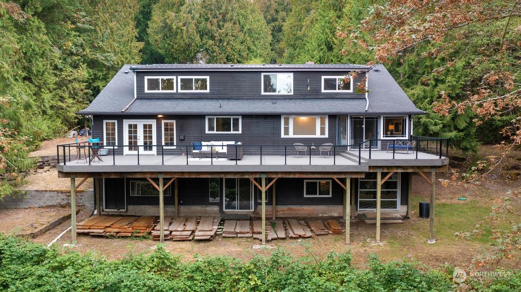 Photo of 20853 SE 123rd Street, Issaquah, WA 98027 (MLS # 2066285)