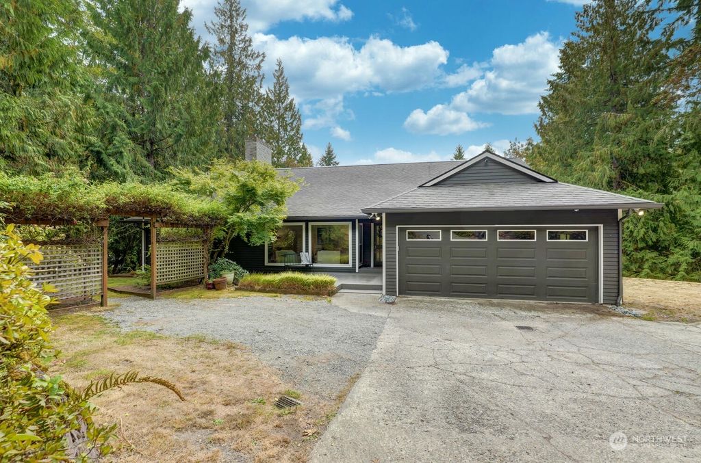 Photo of 20853 SE 123rd Street, Issaquah, WA 98027 (MLS # 2066285)