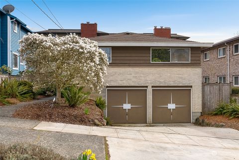 Photo of 3123 Barrett Street W, Seattle, WA 98199 (MLS # 2047982)