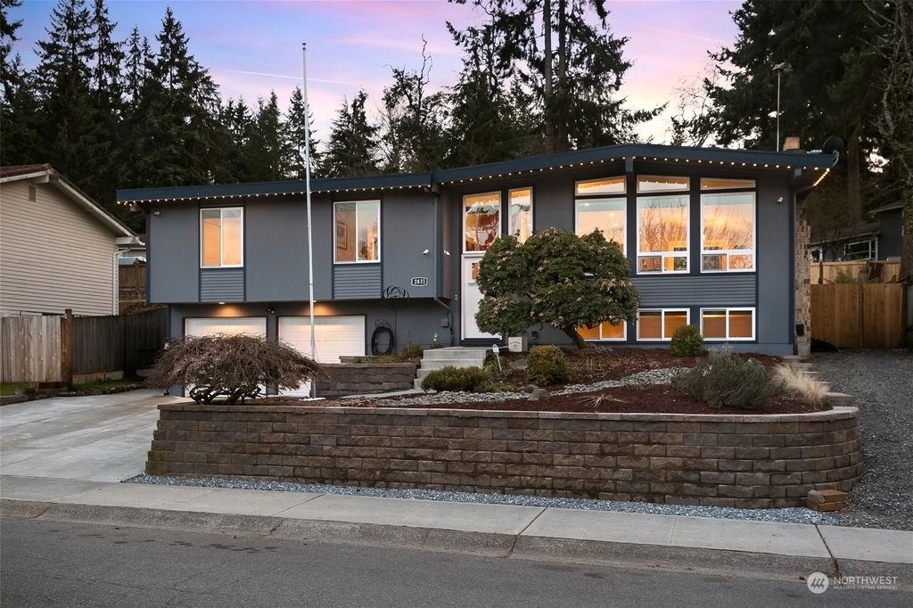 Photo of 2831 SW 327th Street, Federal Way, WA 98023 (MLS # 2199783)