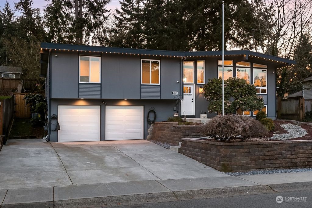 Photo of 2831 SW 327th Street, Federal Way, WA 98023 (MLS # 2199783)